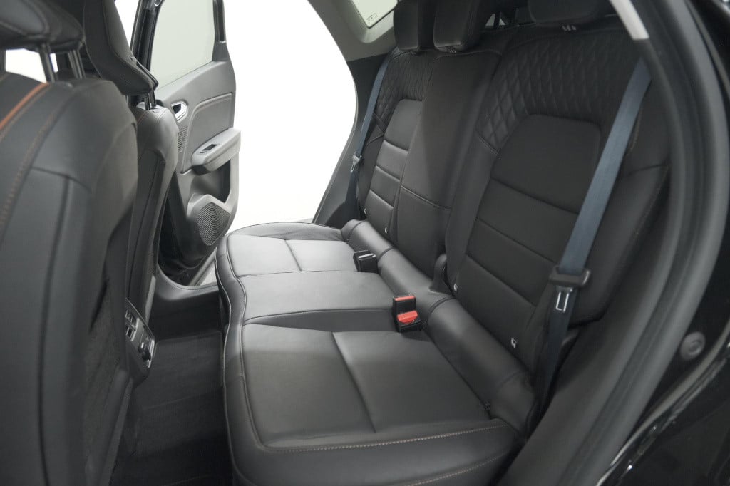 Renault Captur tce 130 edc initiale paris | trekhaak | adaptieve cruise con