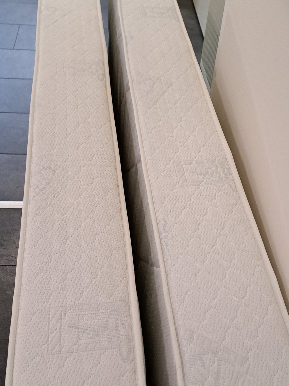 2 x Binnenveringsmatras ● 70x200x21 cm ● SG 40 ● H3