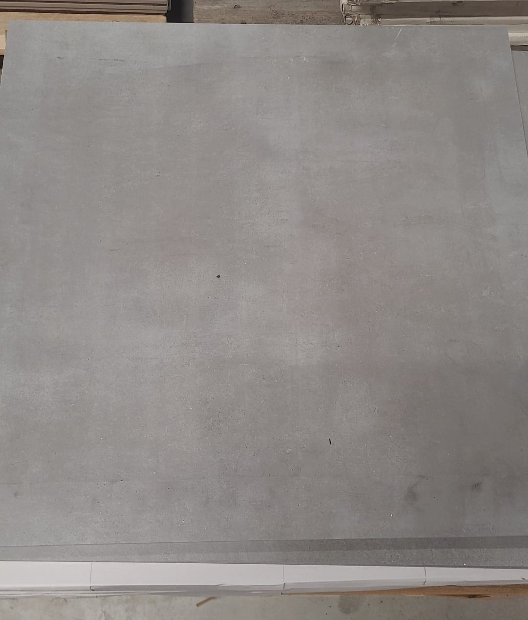3030-138 ca 6,76 m² tegels, Limone Town Grey 75x75 cm, van € 343,54 voor