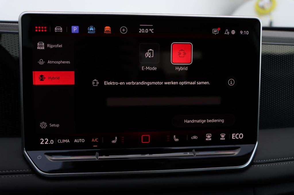 Volkswagen Tiguan 1.5 ehybrid life 204pk dsg6 | soh 98,6% |