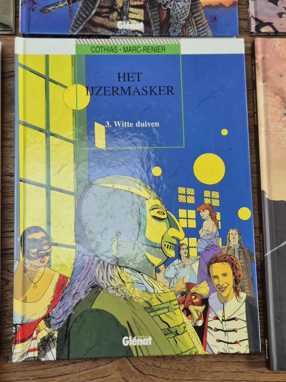 Pakket hardcover strips