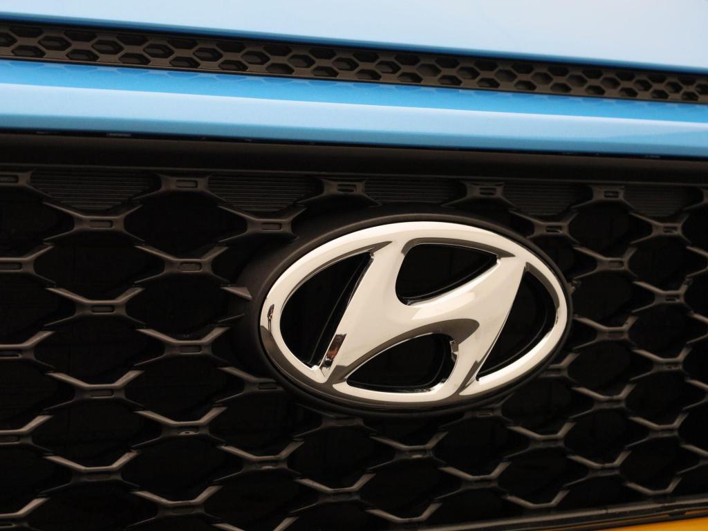 Hyundai Kona 1.6 gdi hev fashion | automaat | navigatie | climate control |