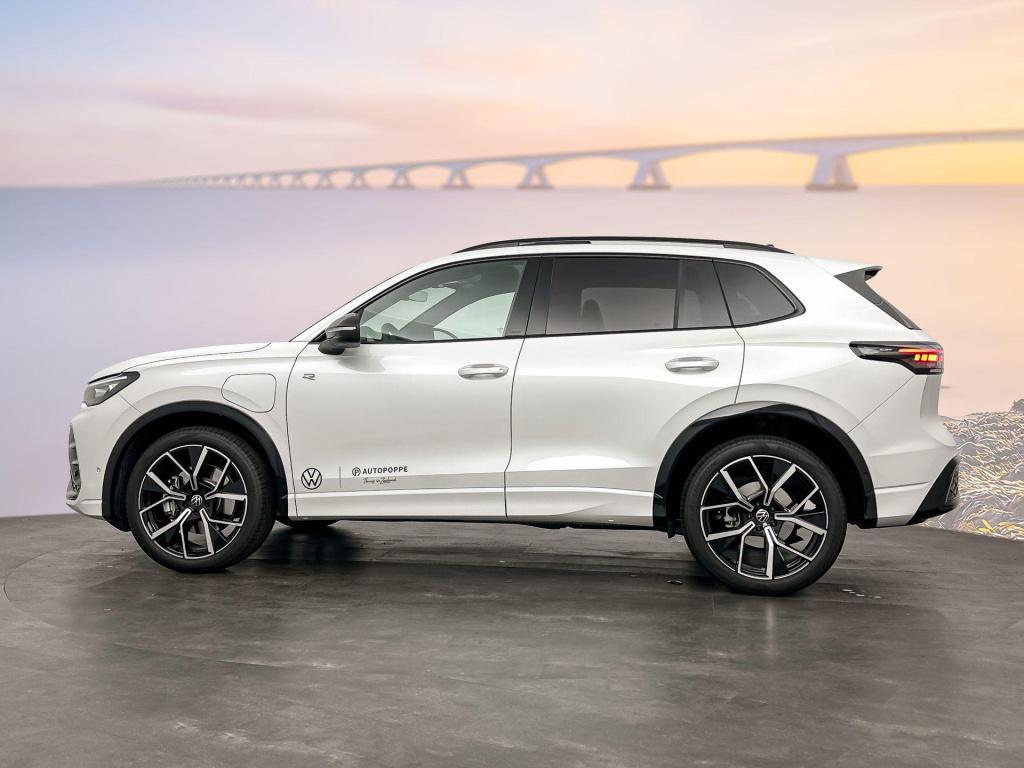 Volkswagen Tiguan r-line edition plug in hybride 204 pk black style pakket