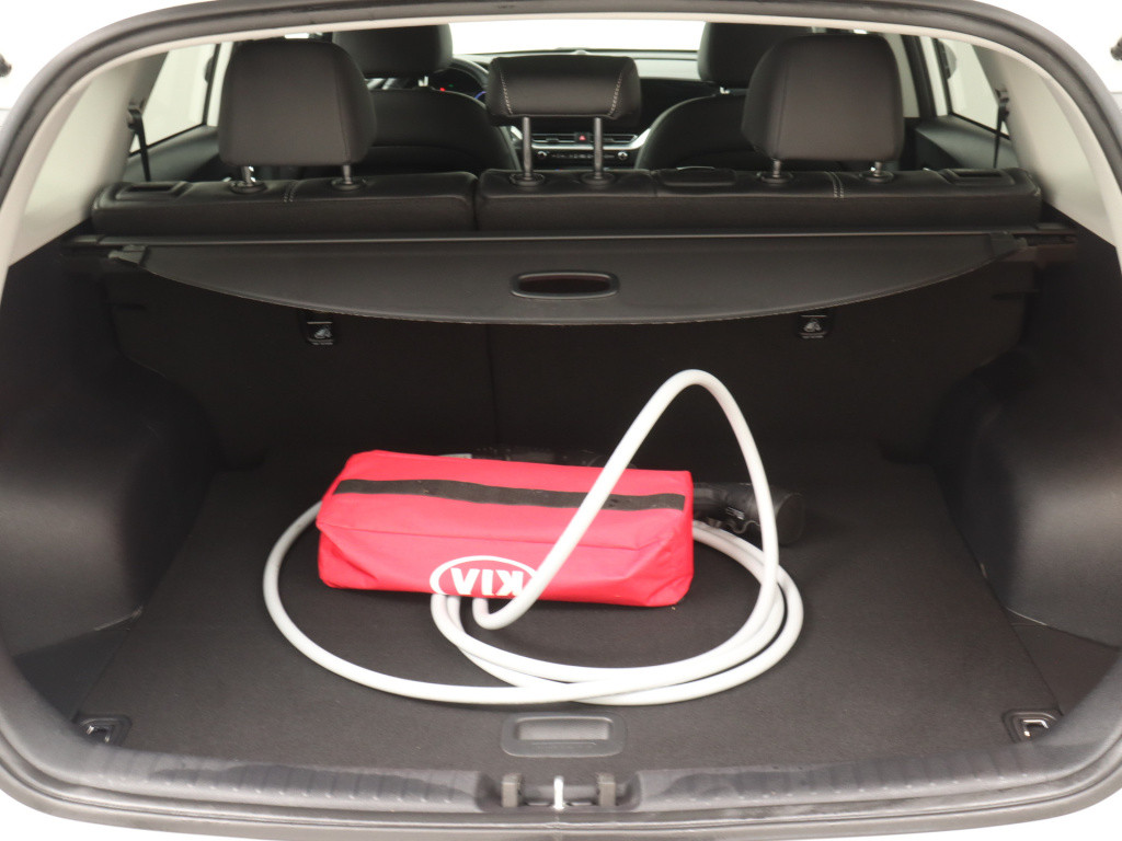 Kia E-niro edition 64 kwh | stuur- en stoelverwarming | navigatie |