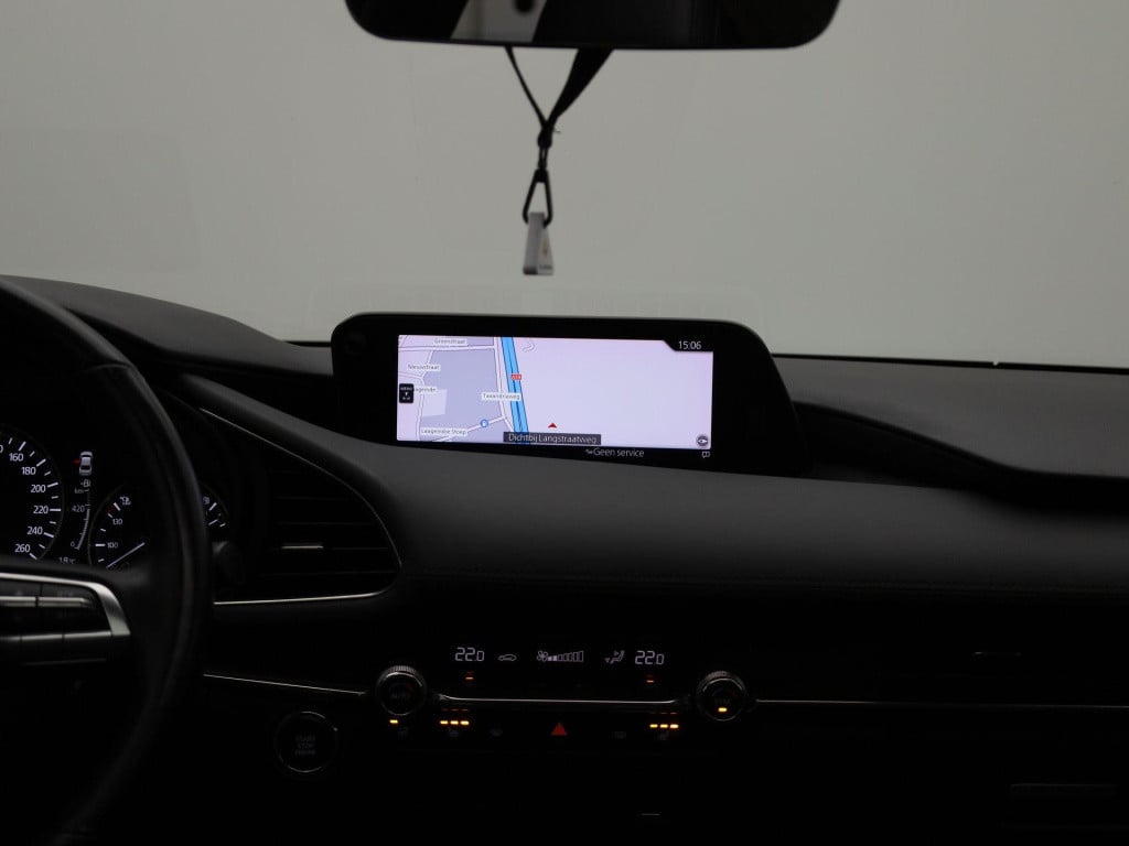 Mazda 3 2.0 e-skyactiv-x luxury | automaat | schuif dak | 360 camera | appl