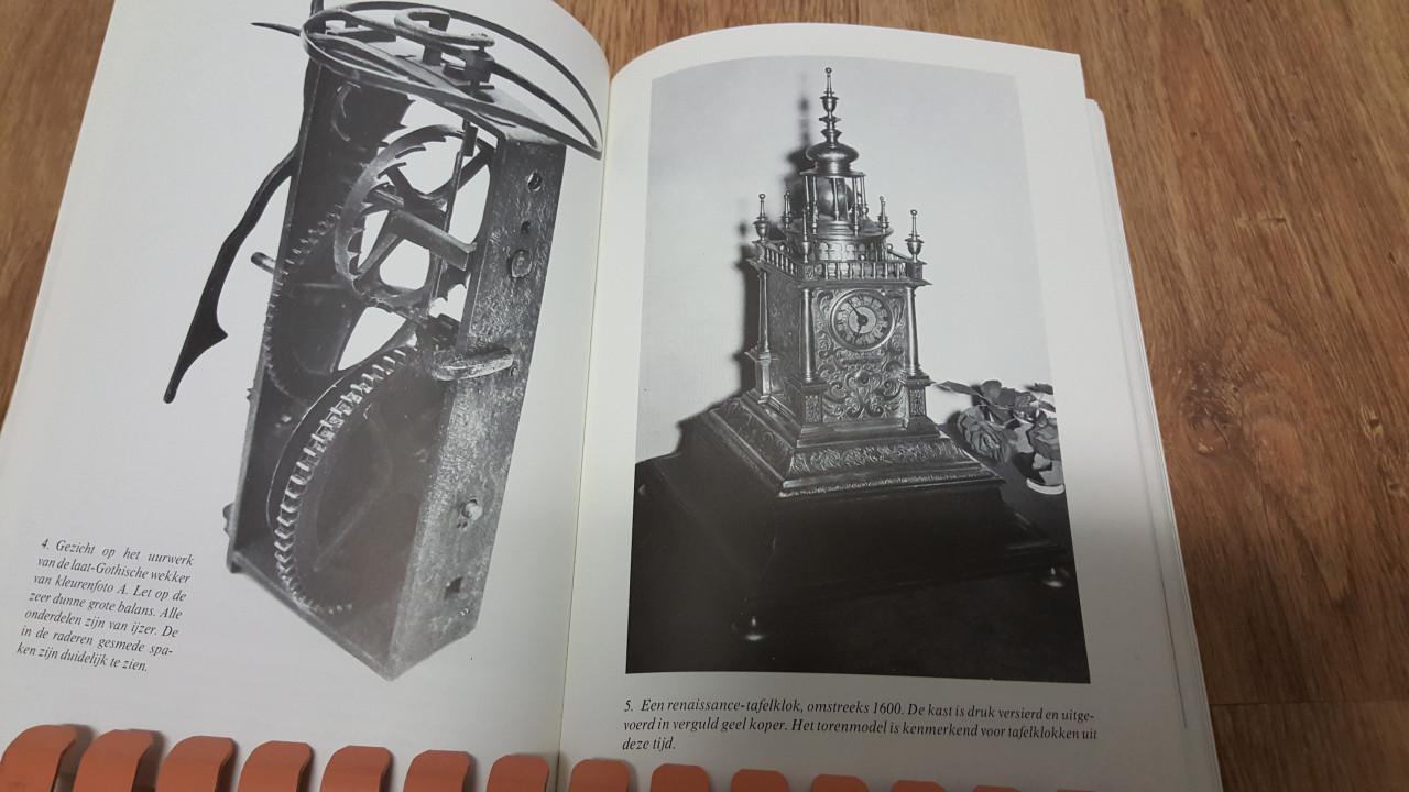 Boek Engelse Lantaarnklokken