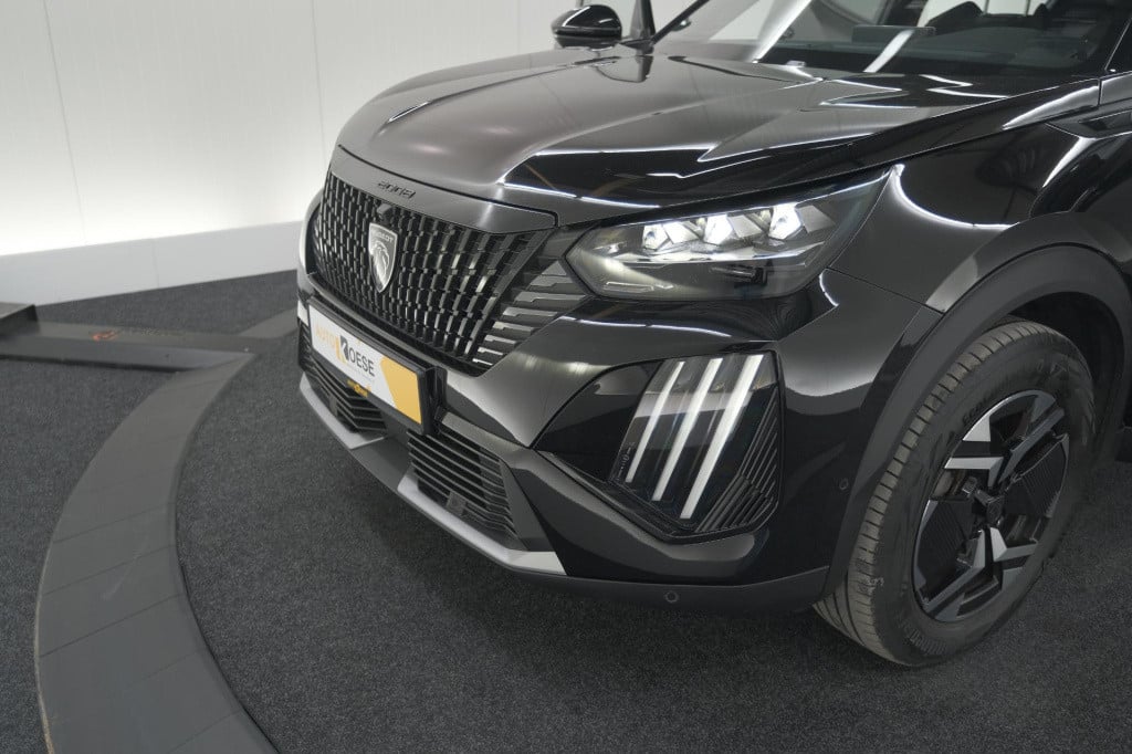 Peugeot 2008 puretech 130 eat8 gt | 360 camera | stoelmassage | adaptieve c