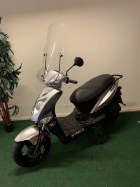 KYMCO AGILITY MEENEEM PRIJS 349,= RIJKLAAR