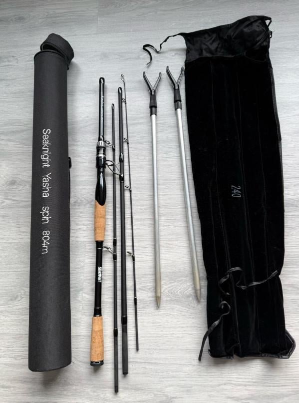 Complete vissers set - 6 hengels , 11 molens en toenehoren