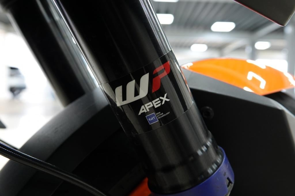 Ktm 1290 tour superduke r | cruise | apex vering |