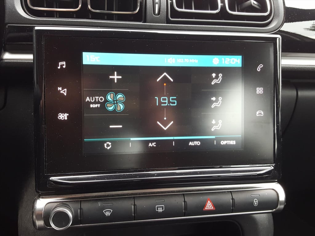 Citroen C3 shine 1.2 pt-110pk automaat navigatie via apple carplay & androi
