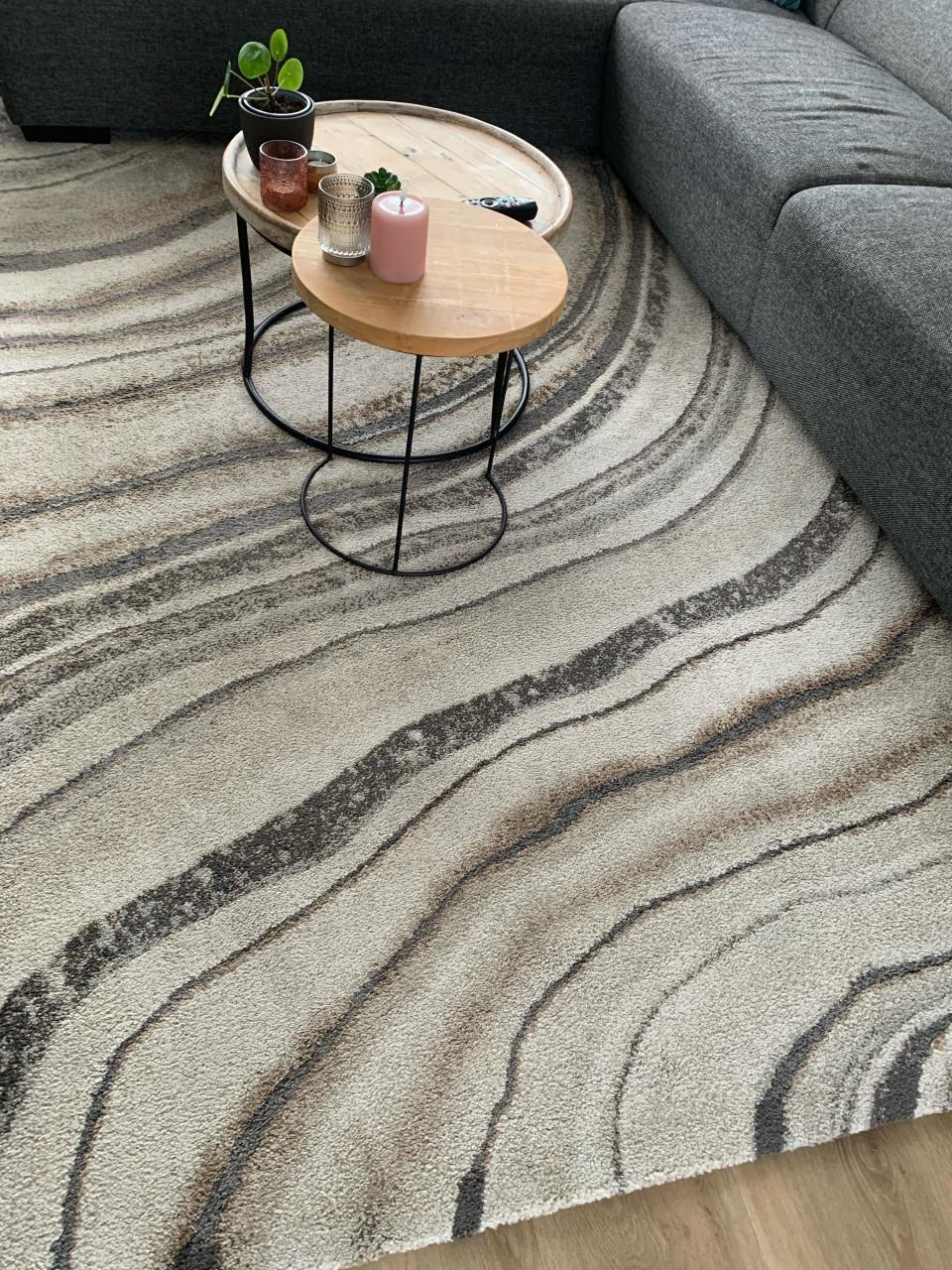 Groot vloerkleed beige