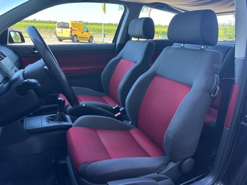 Volkswagen Polo 1.4 - 16v sportline