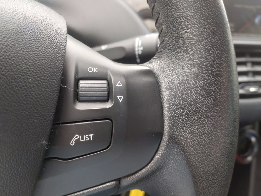 Peugeot 208 1.2 vti urban soul