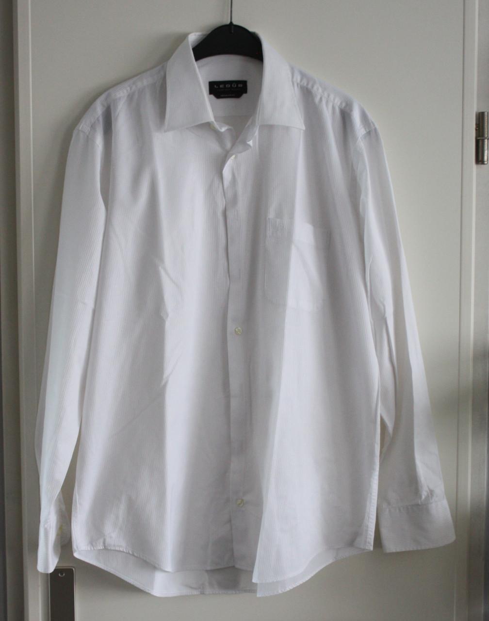 Wit overhemd met verticale strepen maat L 42