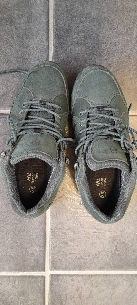 Lage dames wandelschoenen maat 38.