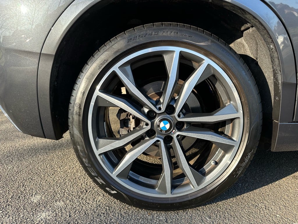 BMW X2 sdrive20i high executive // schaalstoelen // m pakket //