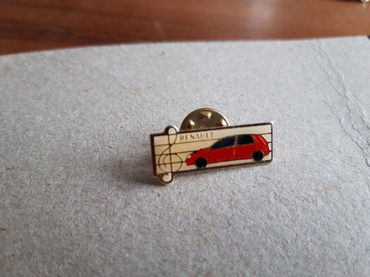 Pins Renault metaal