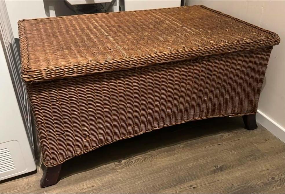 Antieke Vlechtwerk Dekenkist - 96x61x47 cm