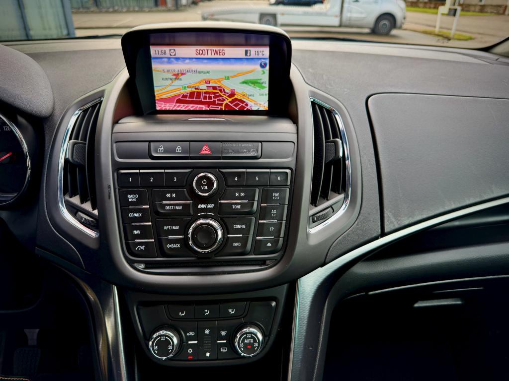 Opel Zafira tourer 1.4 cosmo 7p. navi ecc panorama