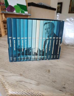 James bond vintage collectie