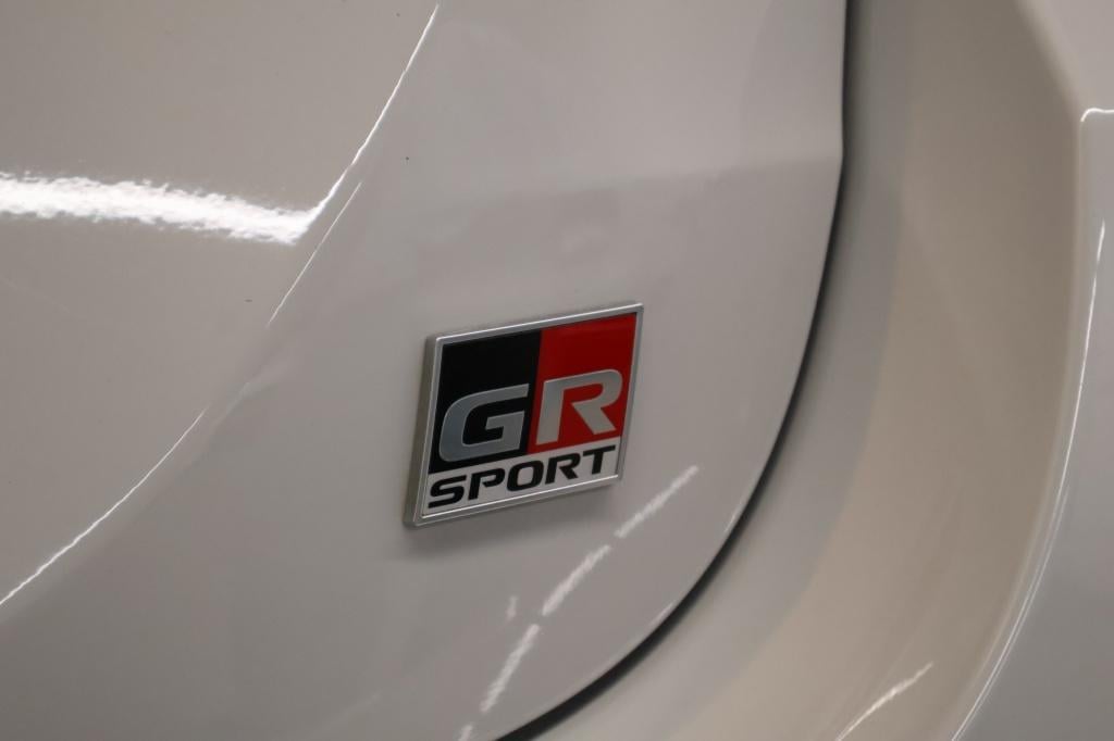 Toyota Yaris 1.5 hyb.130 gr sport
