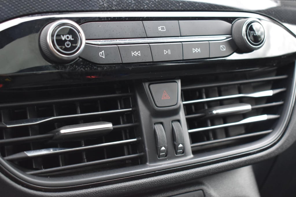 Ford Kuga 2.5 phev st-line x | climate control | adaptieve cruise control |