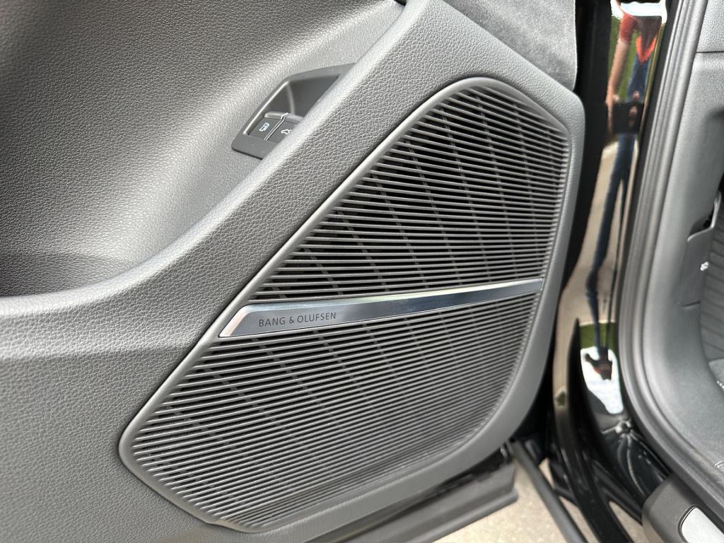 Audi Q7 55 tfsi e quattro pro line s-line | panoramadak | luchtvering | tre