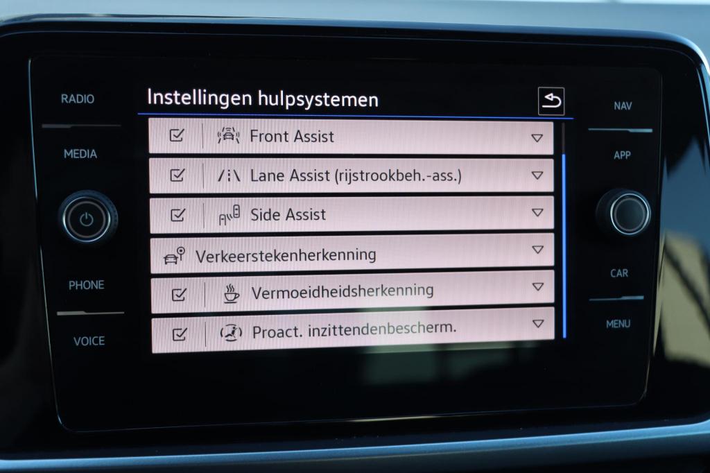 Volkswagen T-roc 1.0 tsi life business 110pk