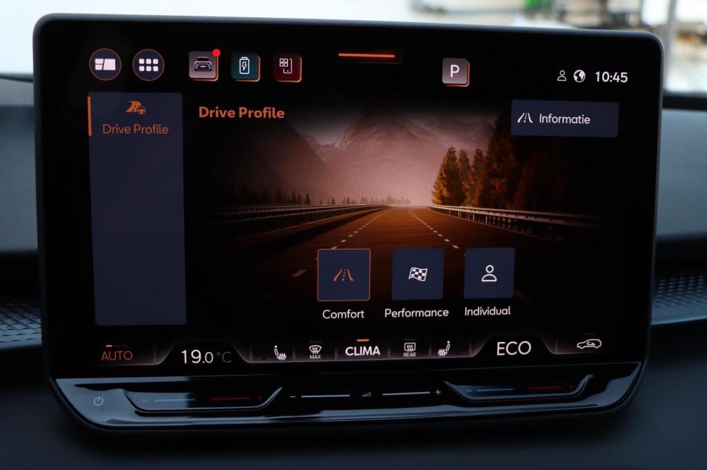 Cupra Terramar 1.5 tsi e-hybrid business 204pk dsg6