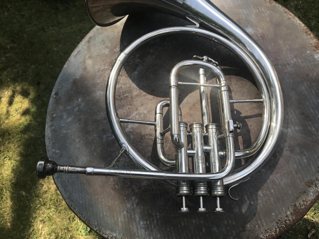 Franse hoorn ANTOINE COURTOIS PARIS