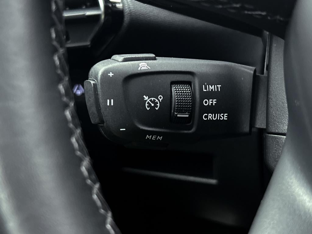 Ds Ds 7 e-tense 225 etoile | nappa zwart leder | focal hifi | wegklapbare t