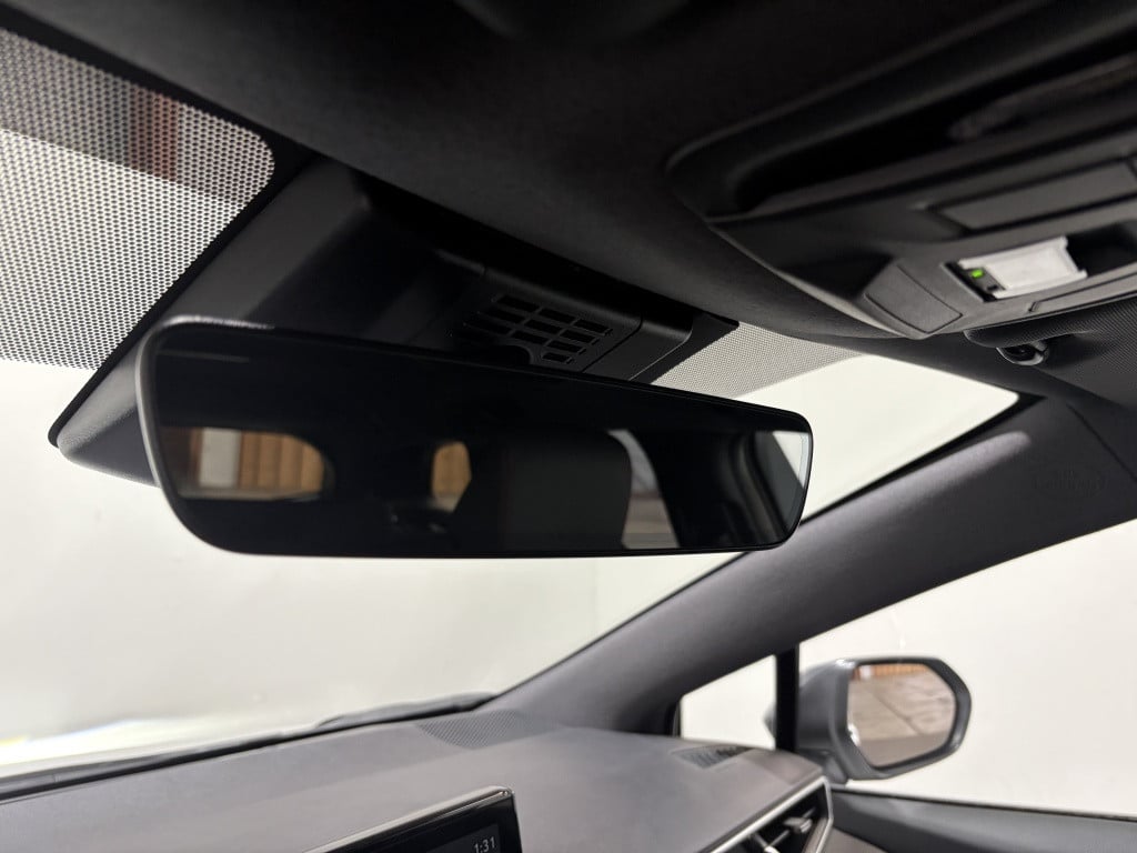 Toyota Corolla Touring Sports | € 1.500,- hybrid 180 gr sport
