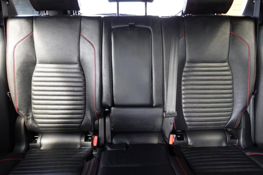 Land Rover Discovery p300e 1.5 r-dynamic hse