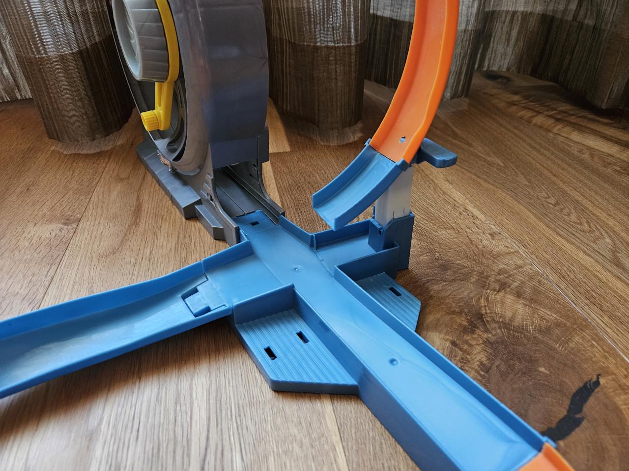 Hot Wheels Turbine Twister