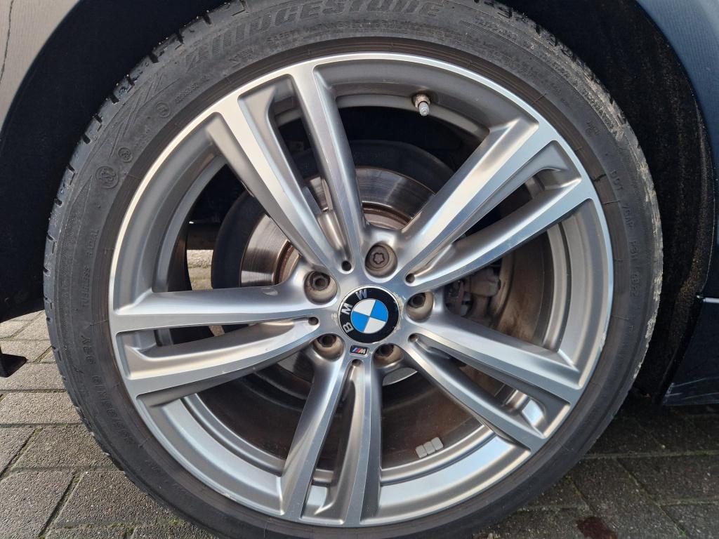 BMW 3-serie touring 320i corporate lease