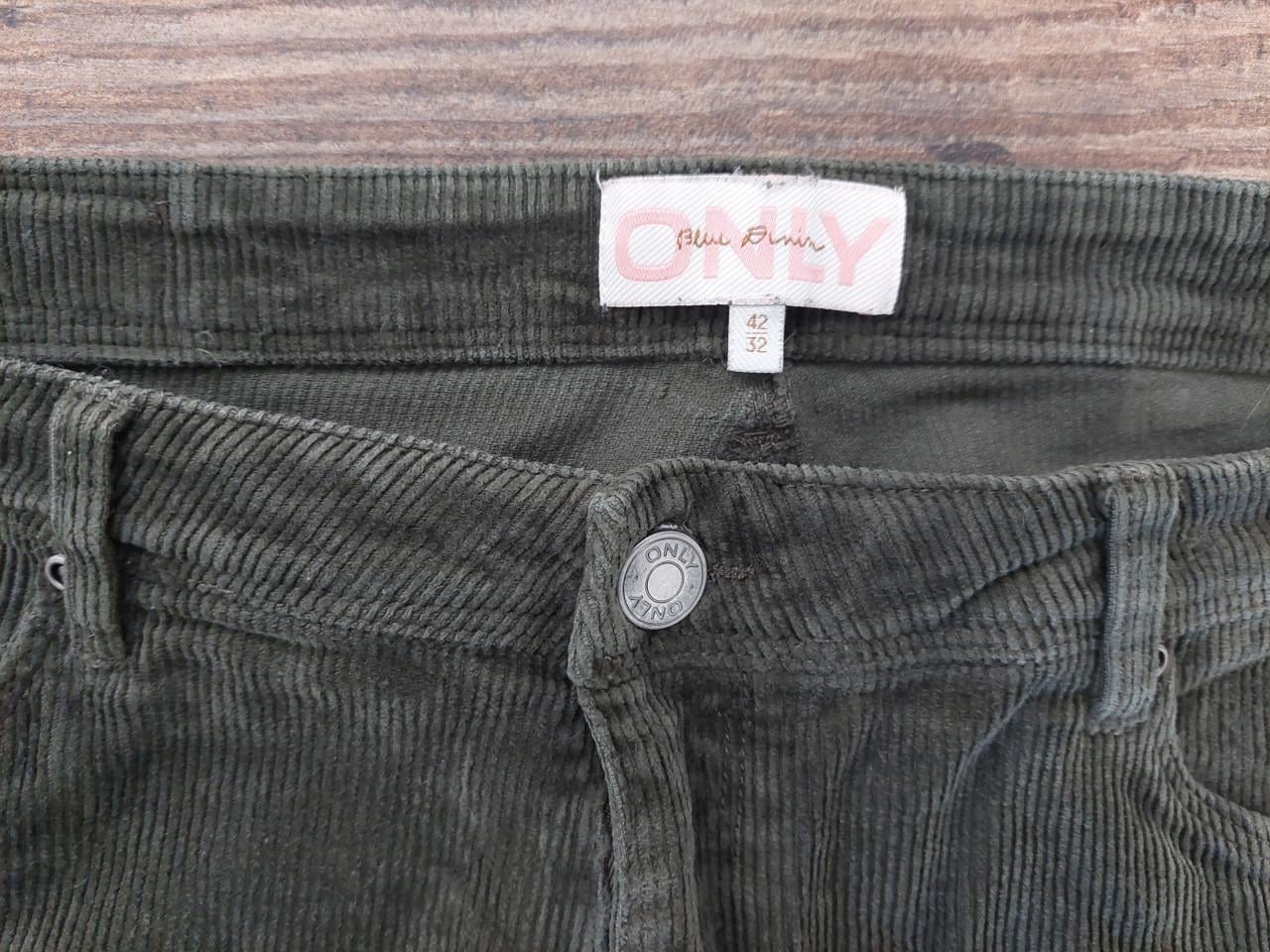 Nieuwe Only dames flaired broek donkergroen 42/32
