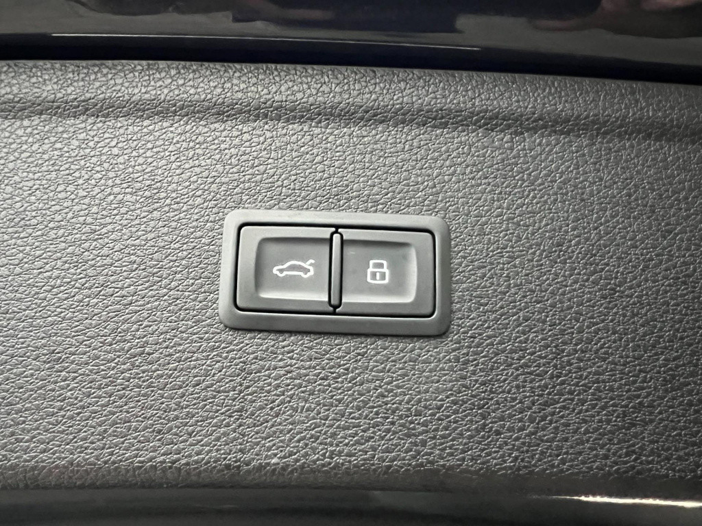Audi Q5 55 tfsi e quattro competition s-line