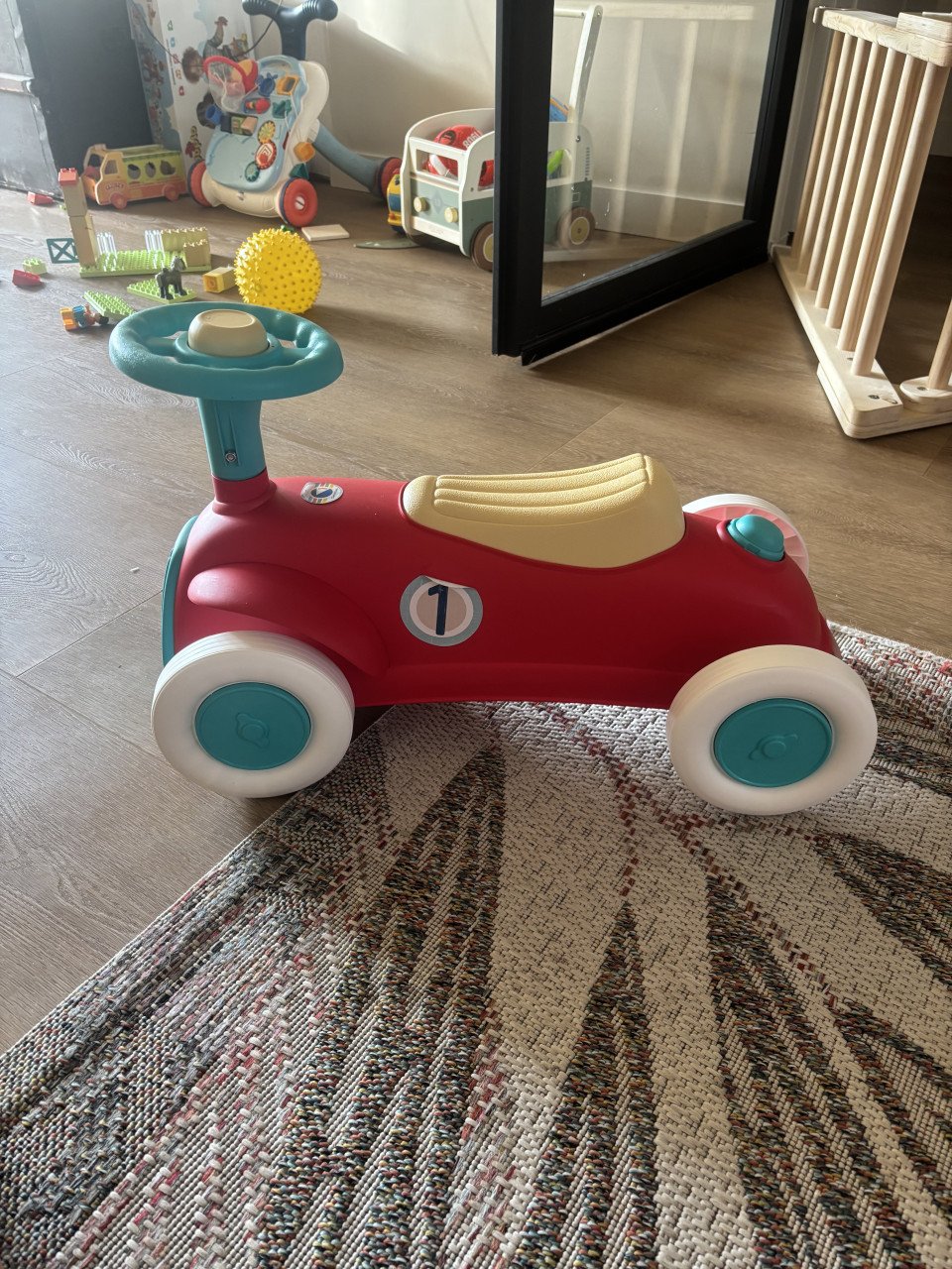 Clementoni Loopauto baby nieuw ongebruikt