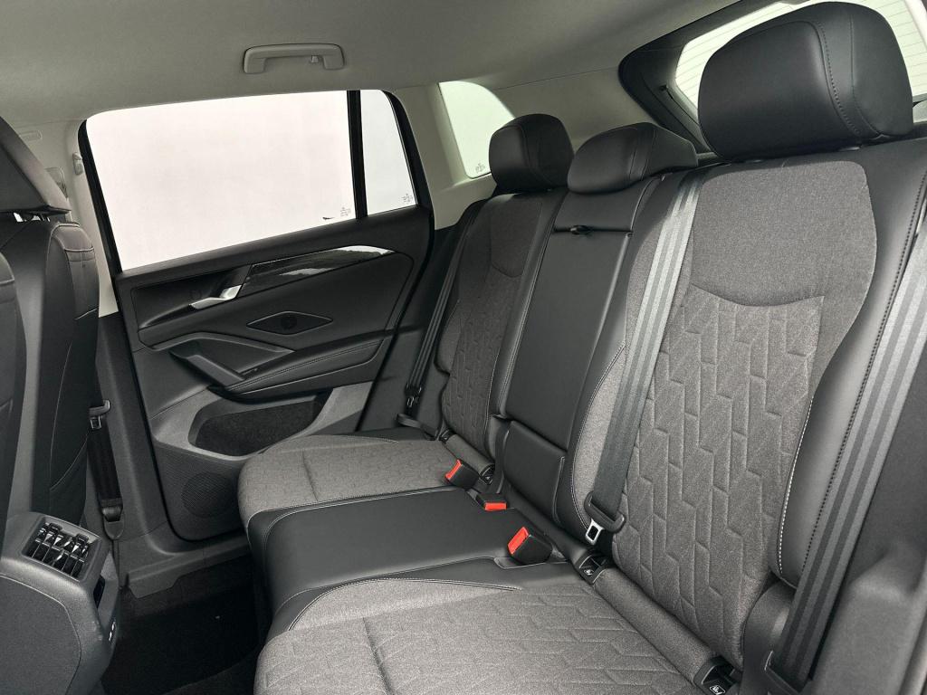 Volkswagen Tiguan limited edition 204 pk plug in hybride voordeel van € 3.5