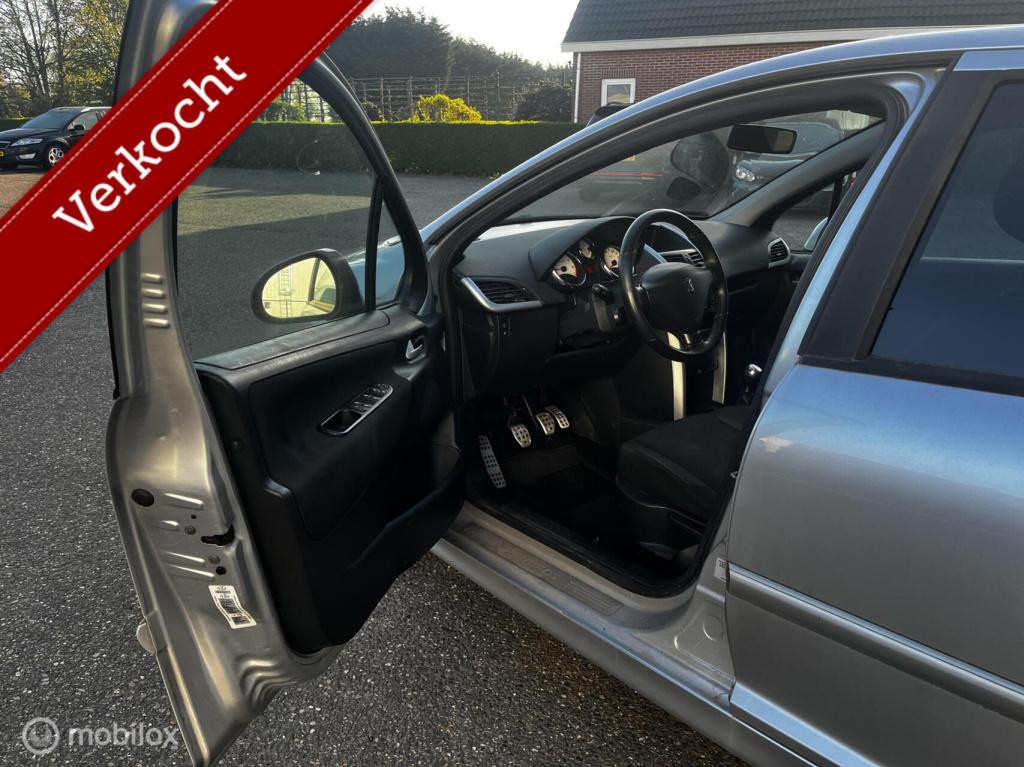 Peugeot 207 1.6 vti sportium