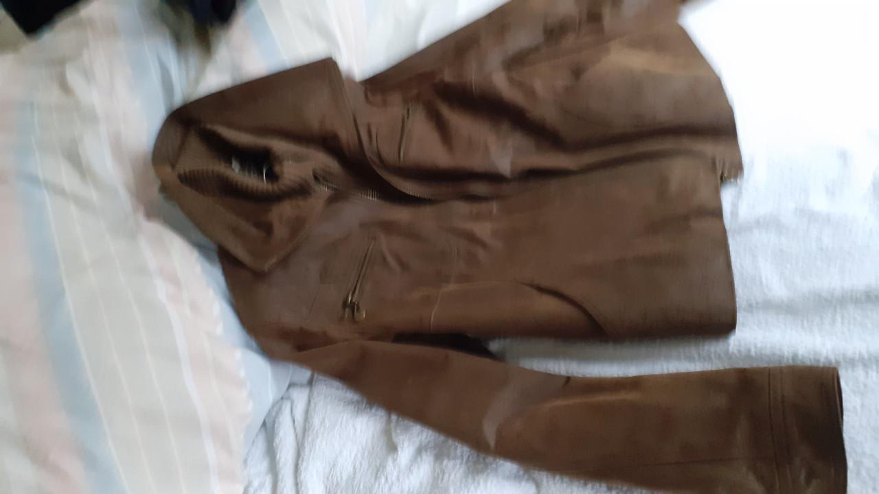 2 x Dames Winterjassen XL en 2 x Lerenjas XL