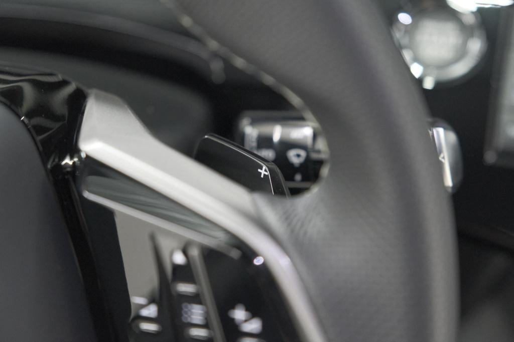 Peugeot 3008 1.2 hybrid 136 gt | camera | adaptieve cruise control | elektr