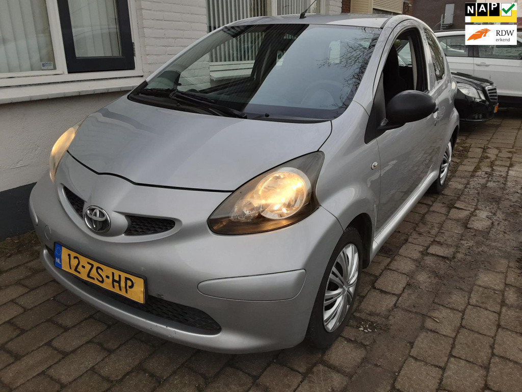 Toyota Aygo 1.0-12v