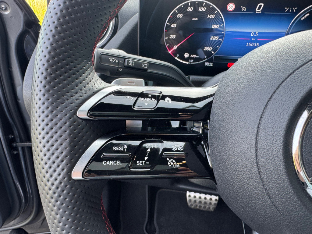 Mercedes-Benz Gla-klasse 250 e amg line automaat / panoramaschuifdak / face