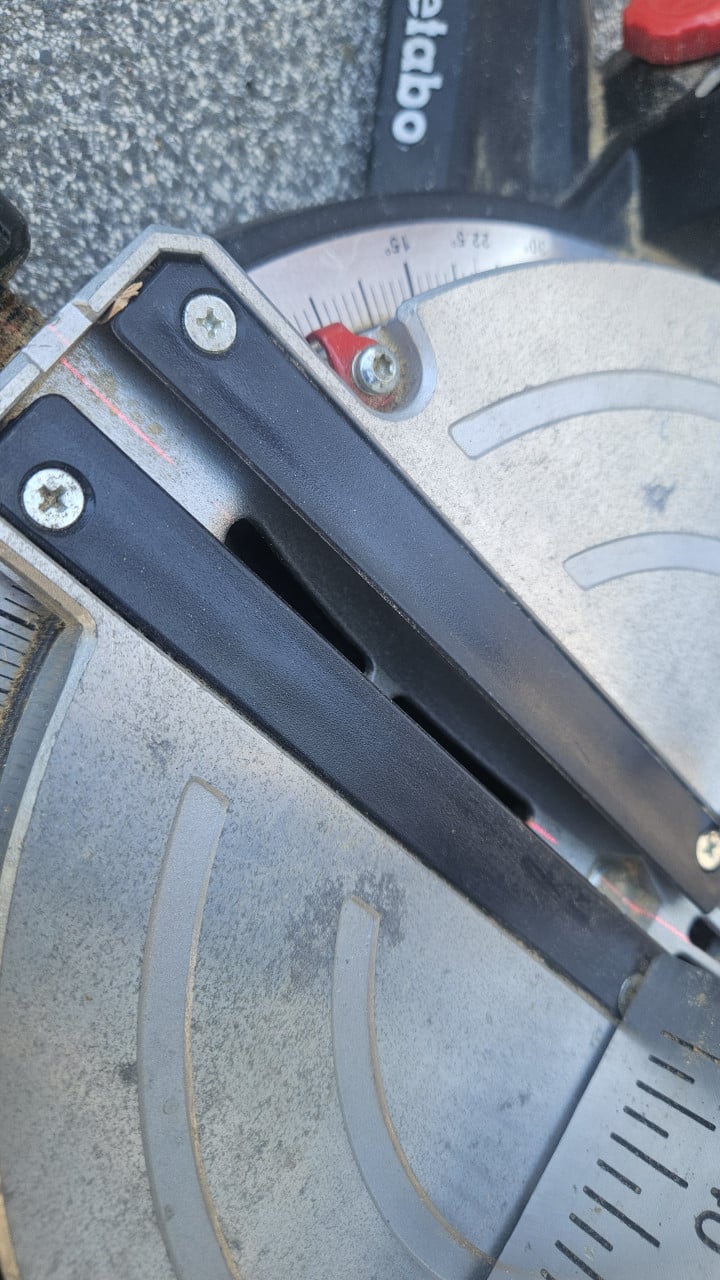 Metabo KS 216 M Lasercut Afkortzaag – 216 mm