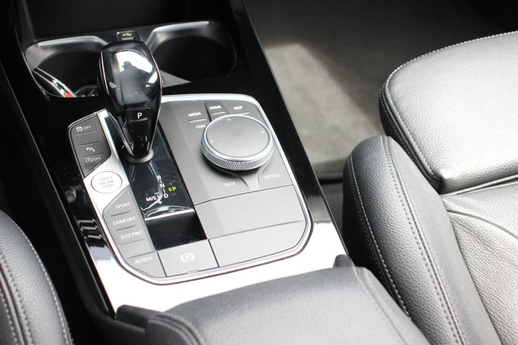 BMW 1 Serie 118i m-sport | digitale cockpit | leder | camera | dab