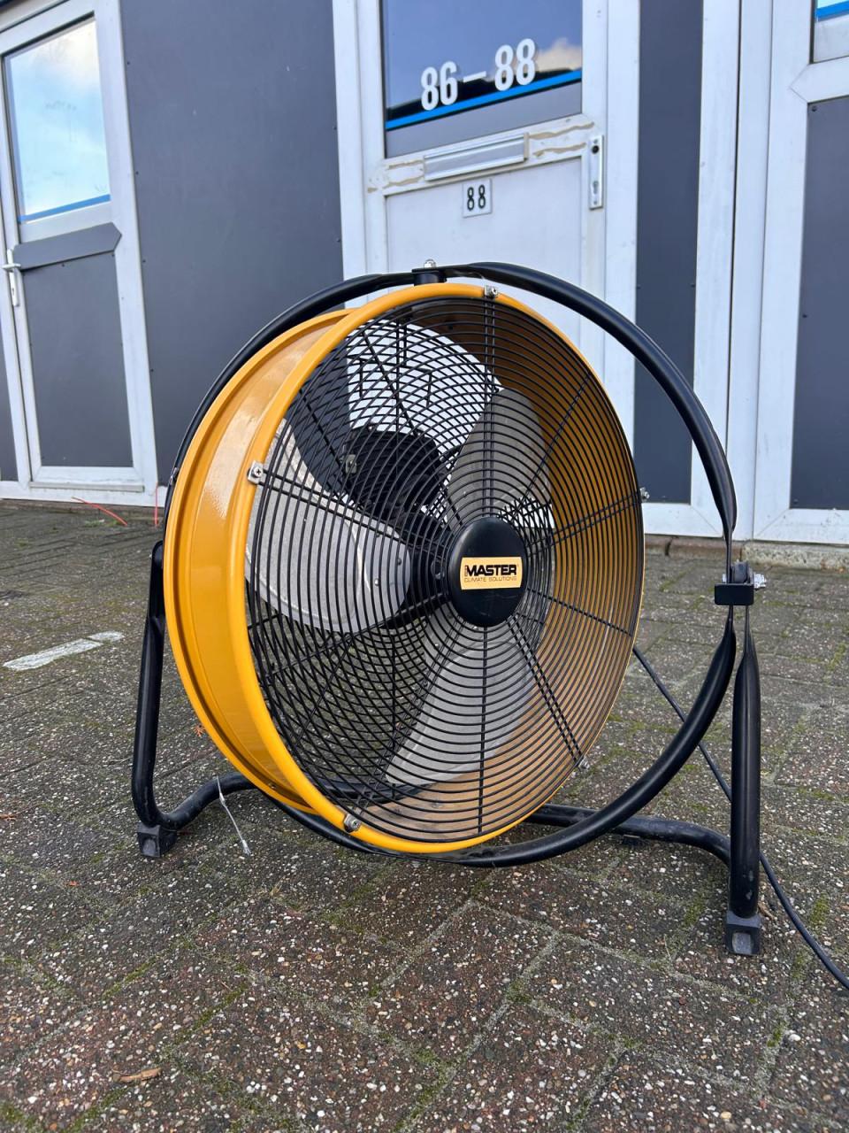 2X MASTER INDUSTRIELE VENTILATOR DF20 P 6600 M3-U