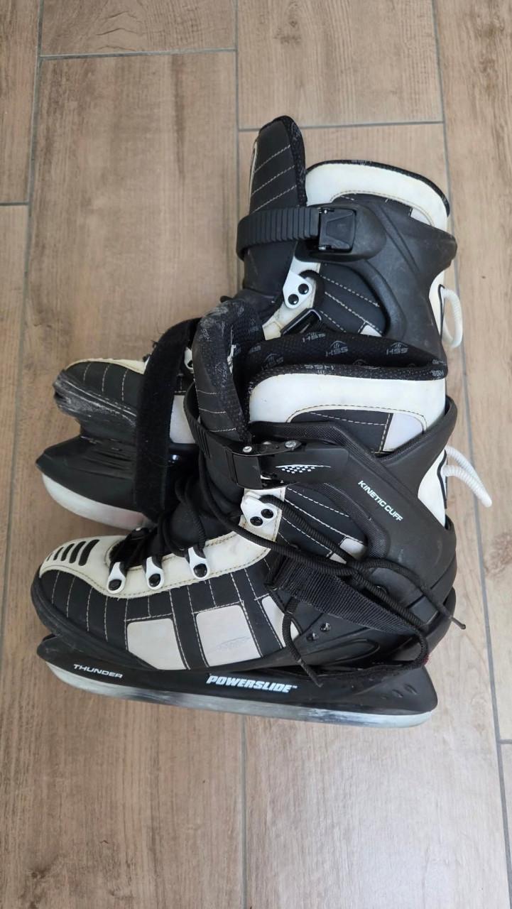 IJshockey Schaatsen maat 43