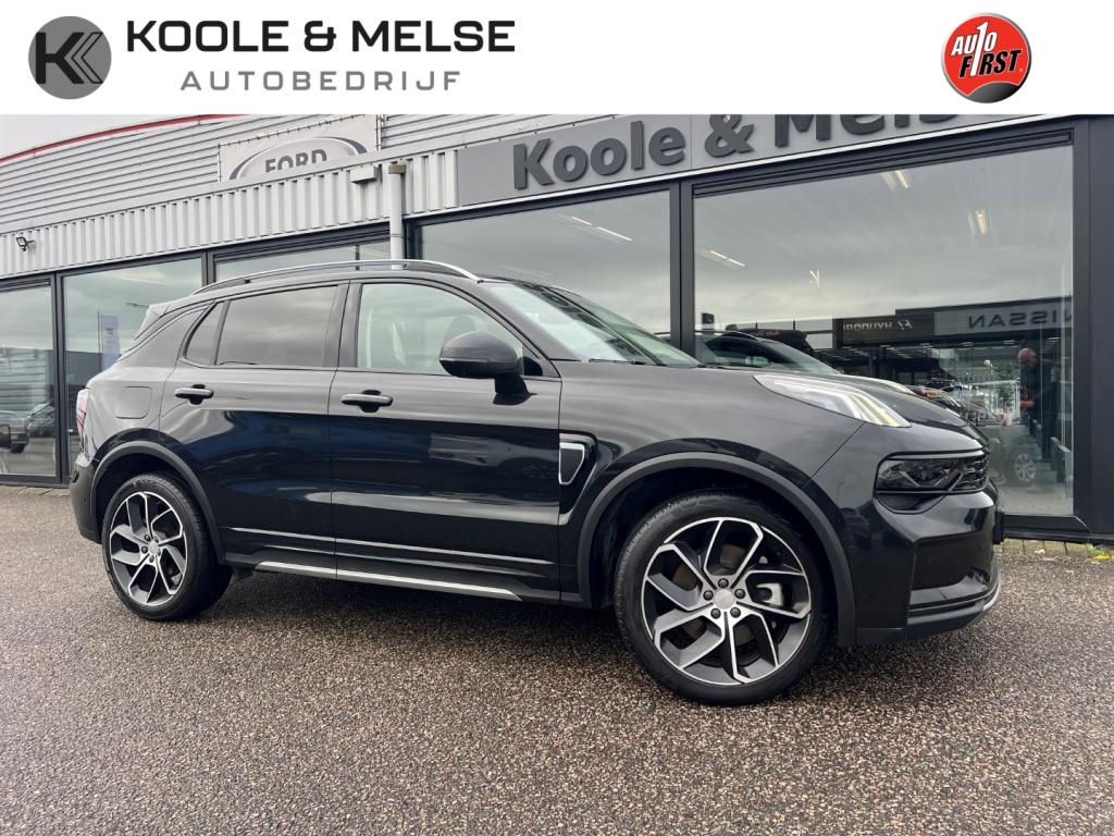 Lynk & Co 01 1.5 261pk phev plug inn hybrid ,black edition , pano dak,car p